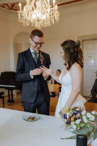 selina-goller-fotografie-hochzeitsfotografin-hochzeit-standesamt